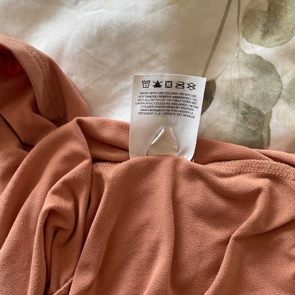 Nike Sleeveless Athletic Tank Top Size Small in Pink Salmon - Picture 7 of 8